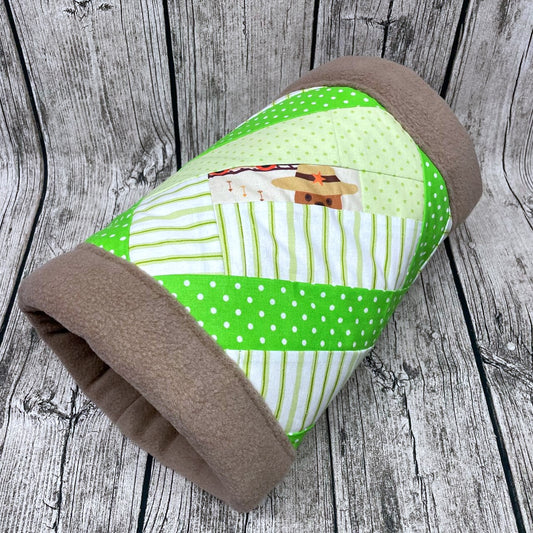 Kuschelrolle Kuscheltunnel - Charity Patchwork 2026 - Bunt Taupe