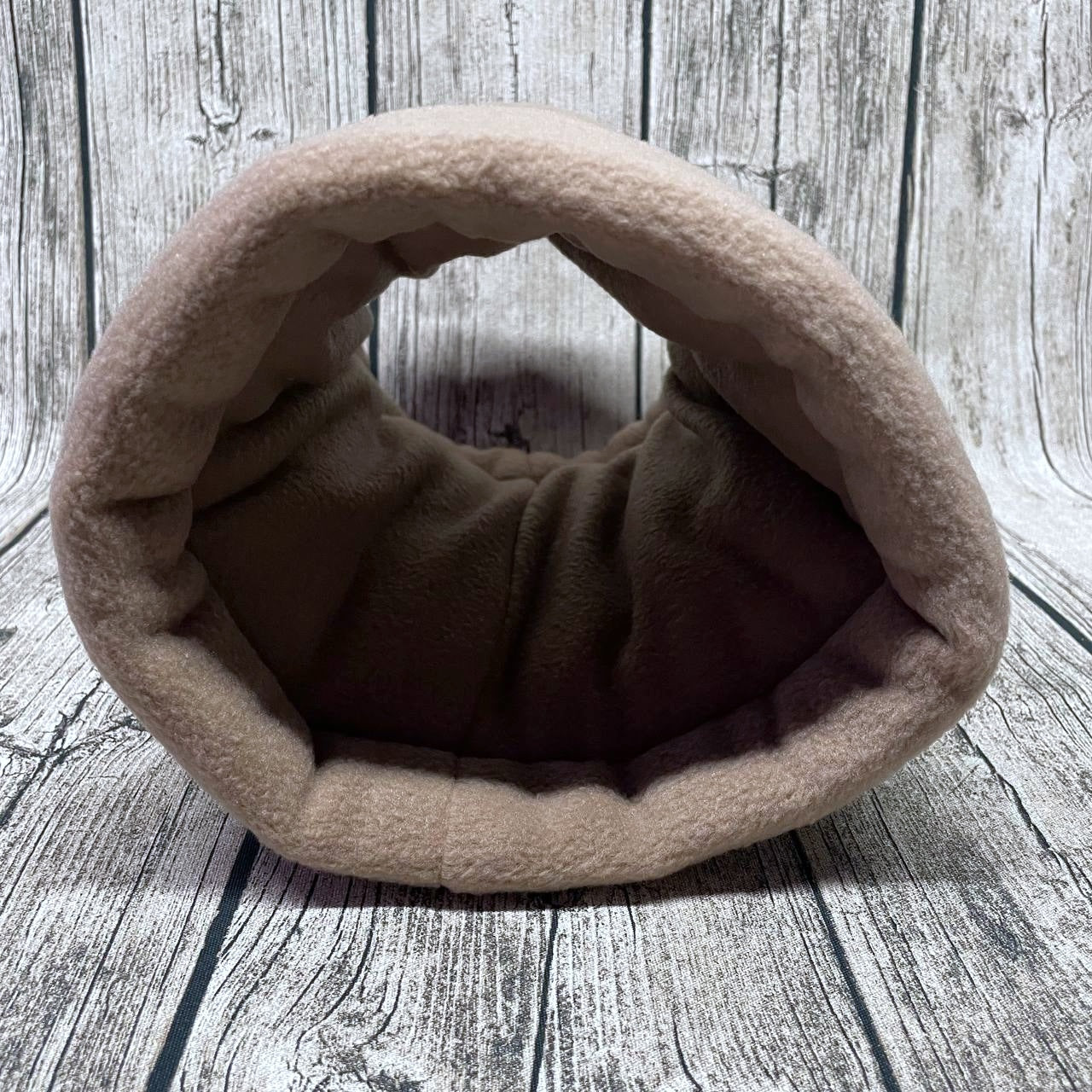 Kuschelrolle Kuscheltunnel - Charity Patchwork 2026 - Bunt Taupe